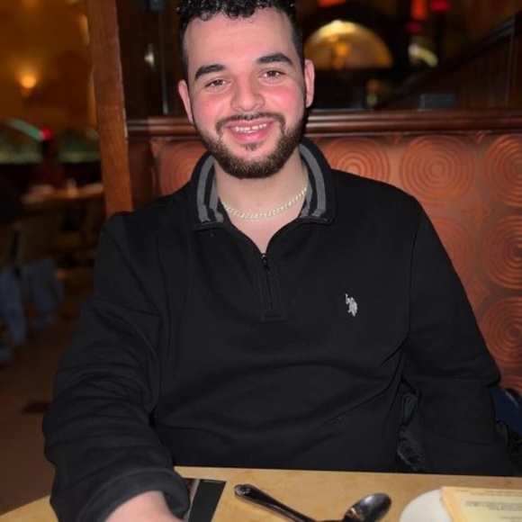 Meet your Posher, Jonathan - Picture 1 of 1